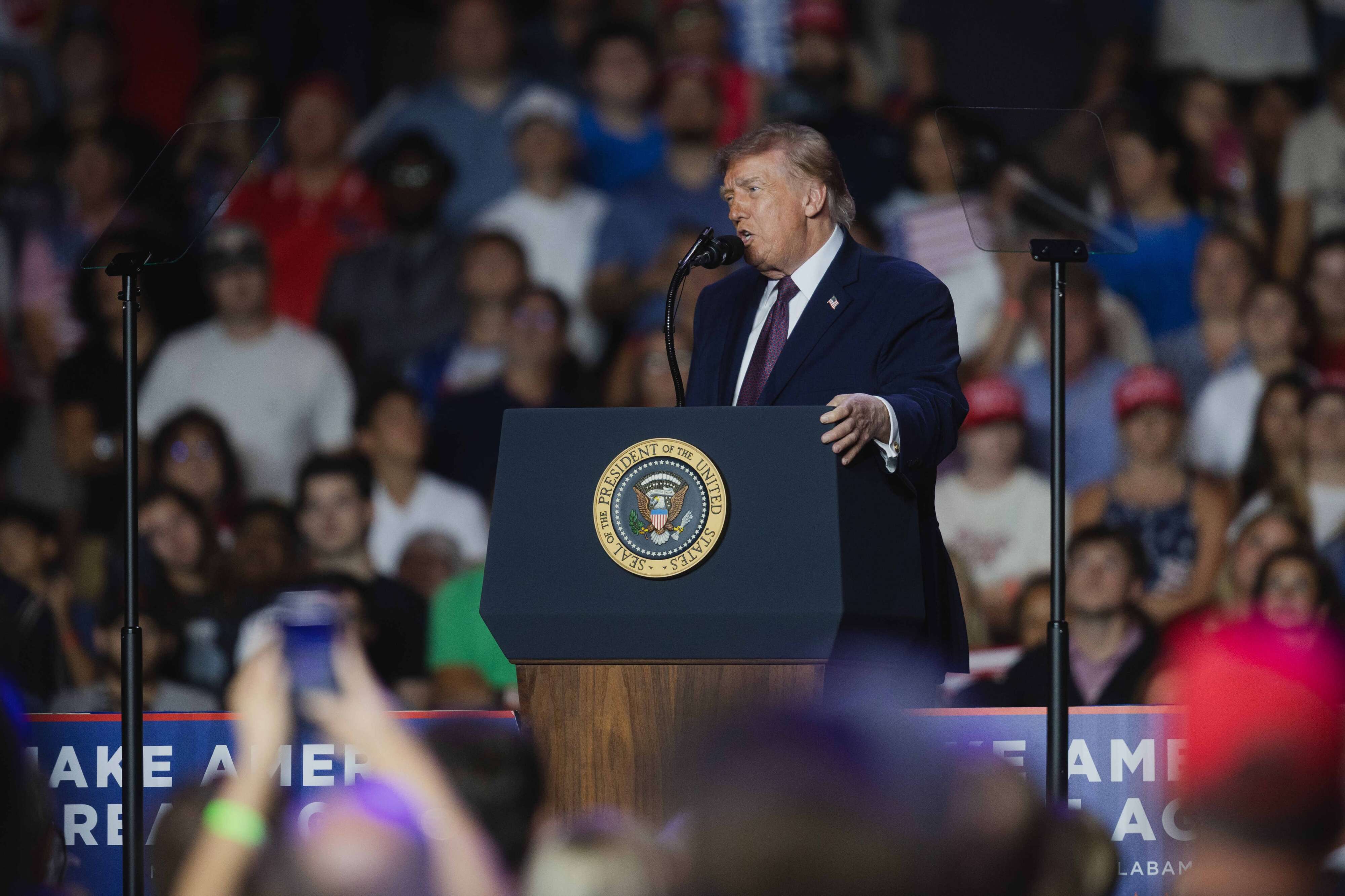 Donald Trump in Alabama: Updates from Mobile midterm rally
