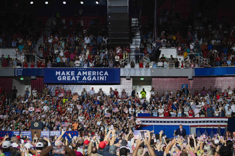 Donald Trump in Alabama: Updates from Mobile midterm rally