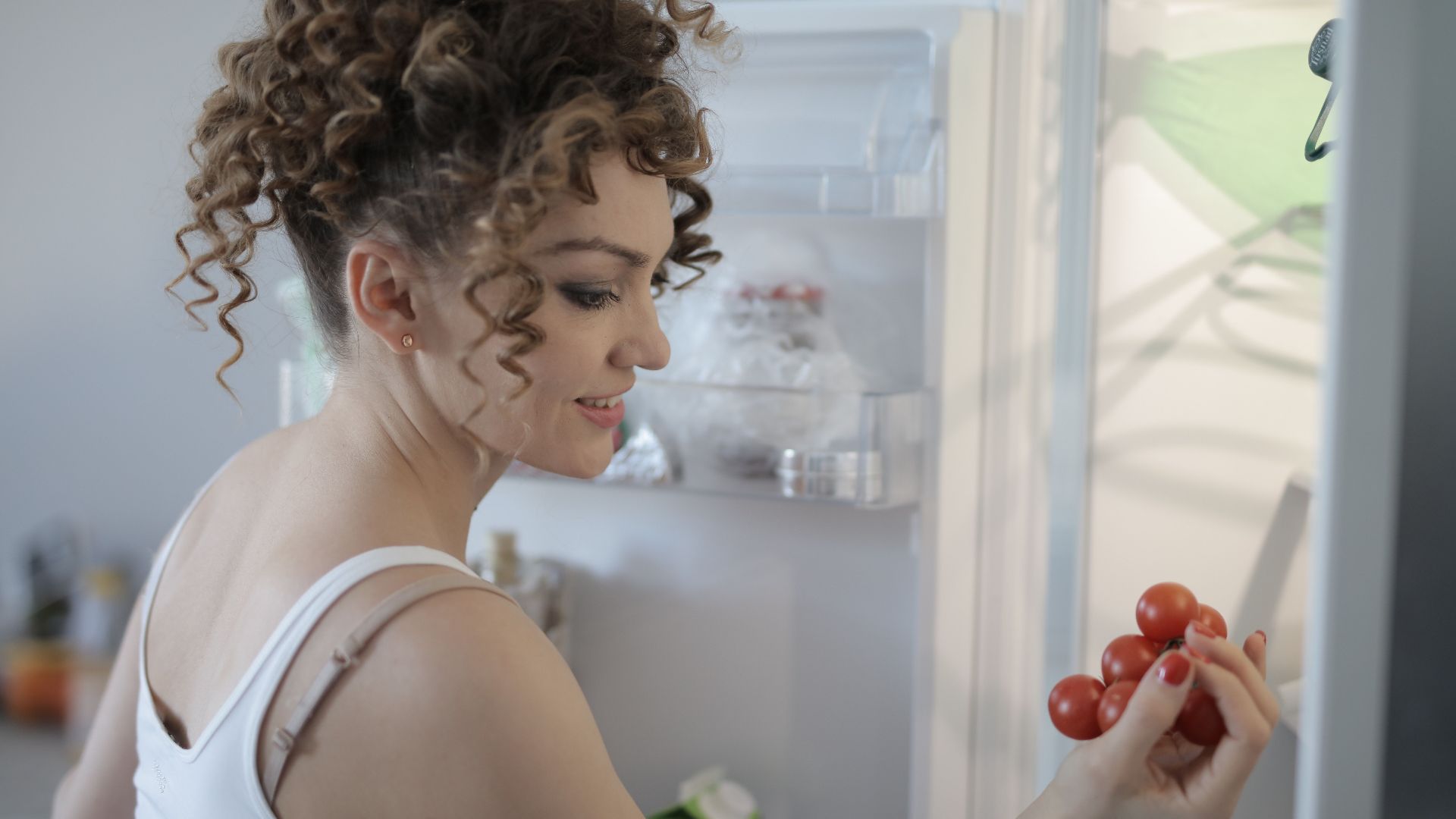 Why you shouldn’t store tomatoes in the refrigerator