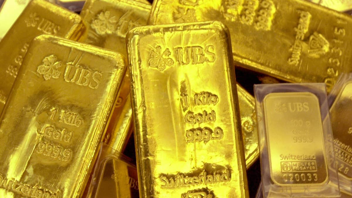 Jim Cramer sees gold rebounding to $4,650 after $1,500 plunge