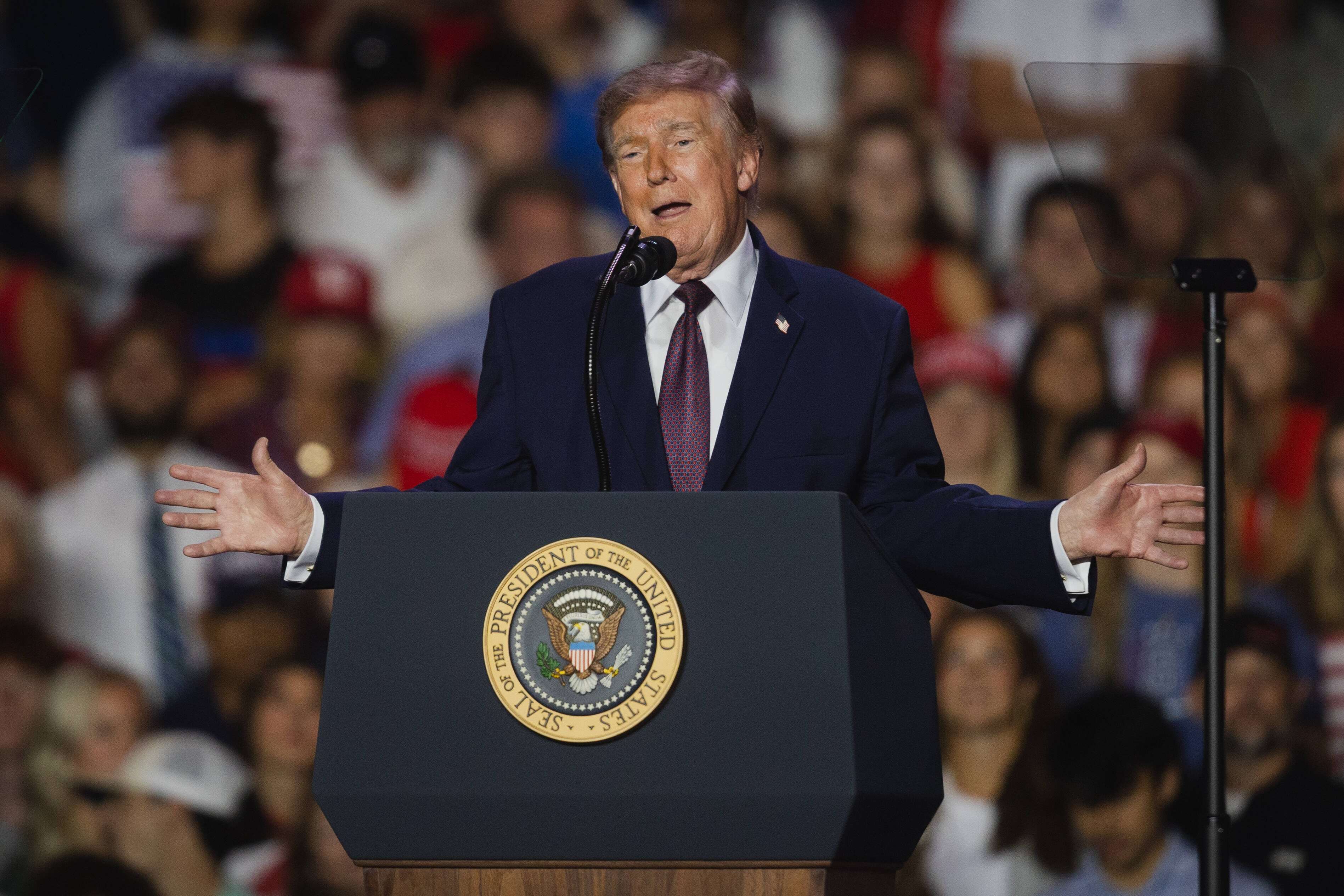 Donald Trump in Alabama: Updates from Mobile midterm rally