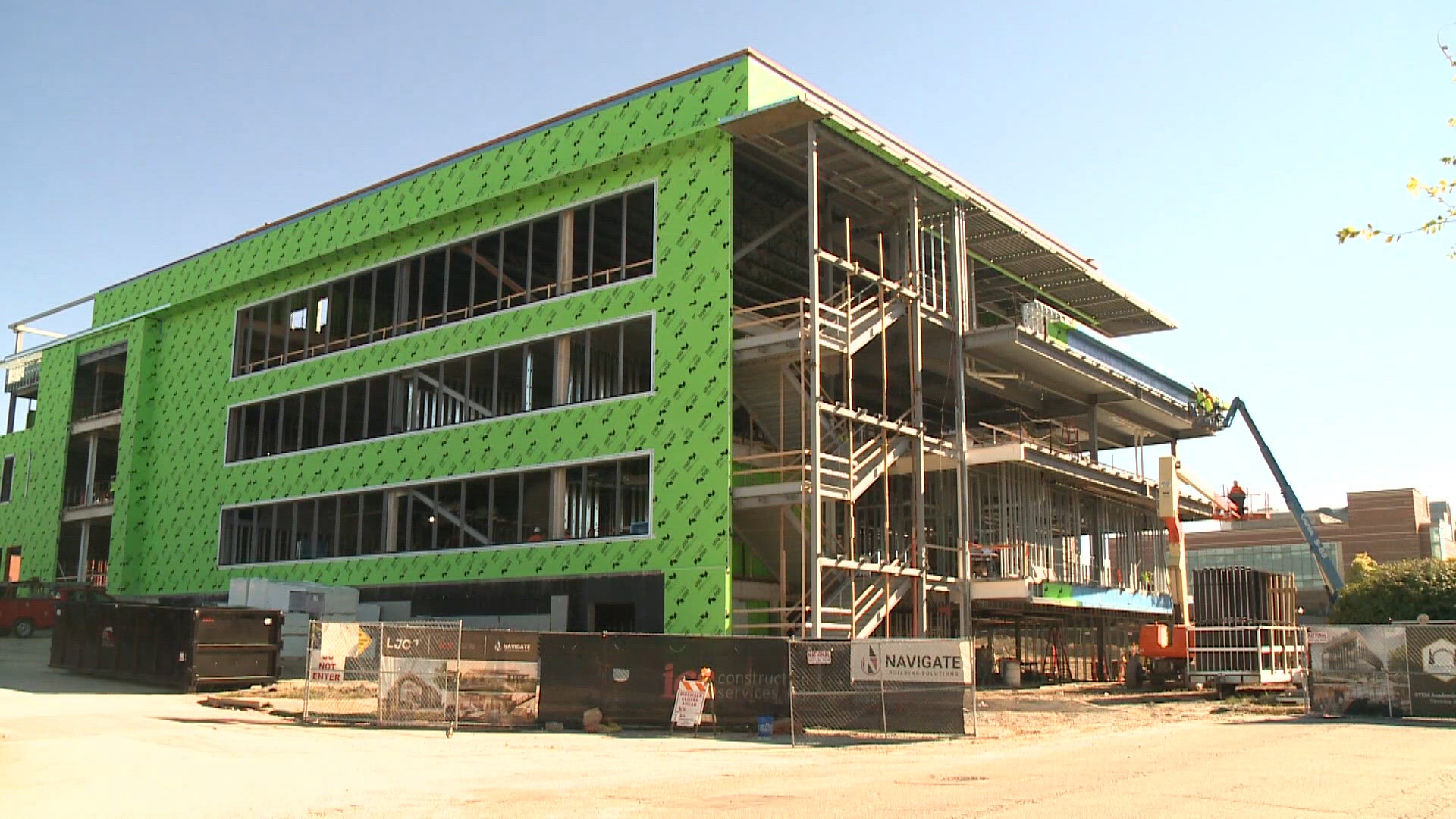 Crews continue work on HSSU STEM building