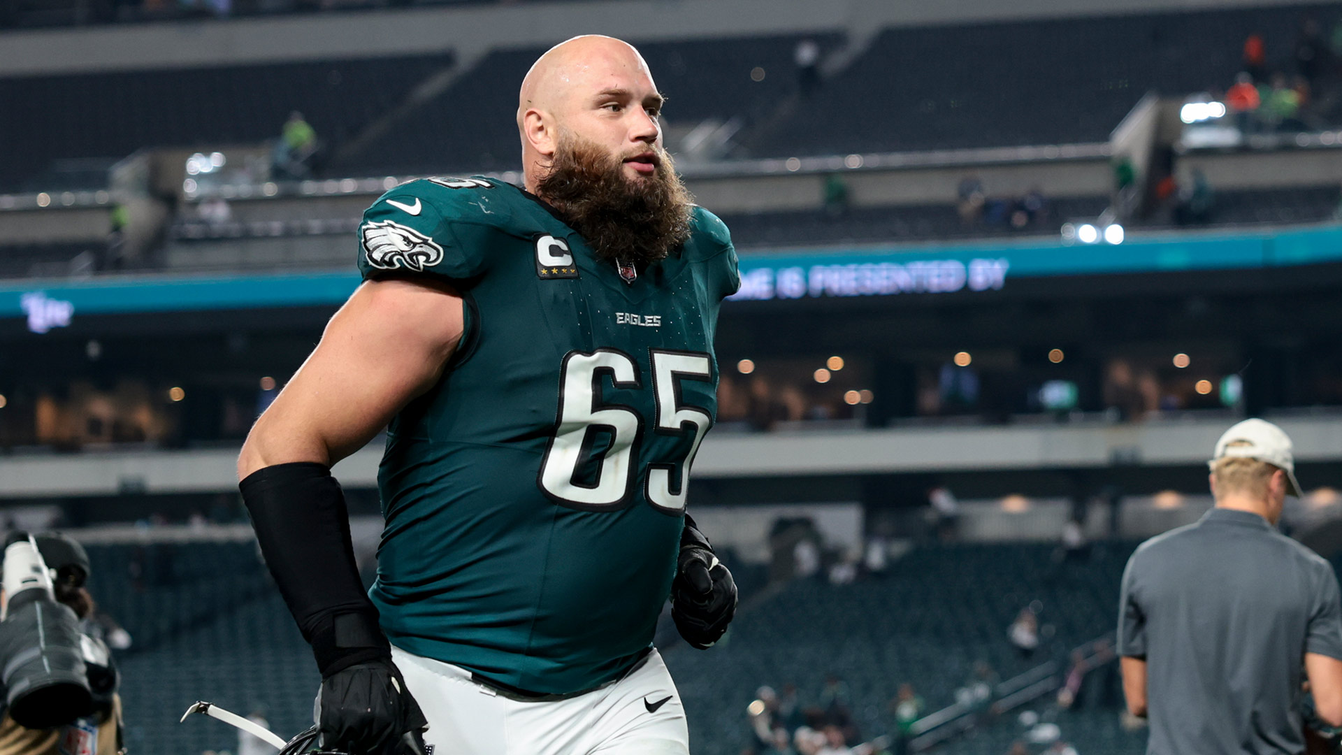 Eagles' 6-time Pro Bowl OT Lane Johnson retires from NFL 4 games into ...
