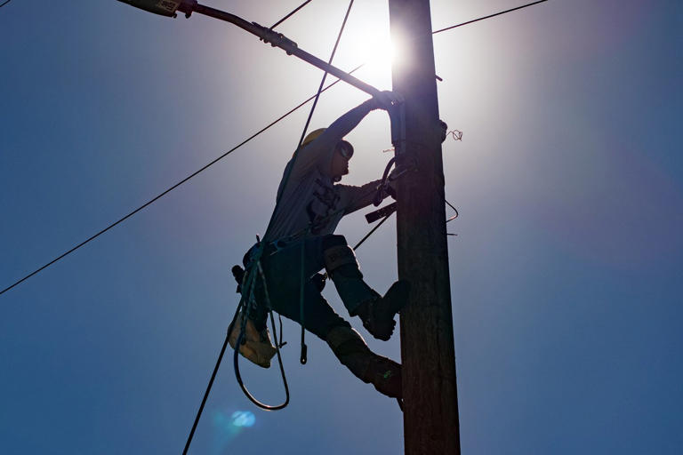Emera to buy Canadian Utilities to create $72B energy powerhouse