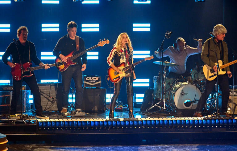 Sheryl Crow to headline free Live on Sunset music festival in West ...