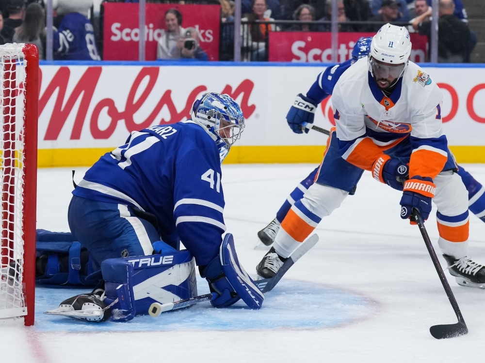 Anthony Stolarz gets more work as Leafs manage Sergei Bobrovsky's load