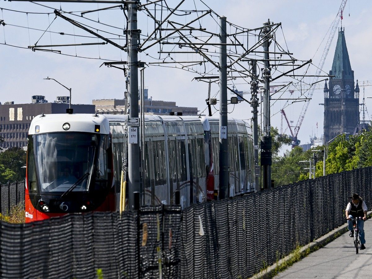 OC Transpo boasts of ridership boost during free-fare weekend