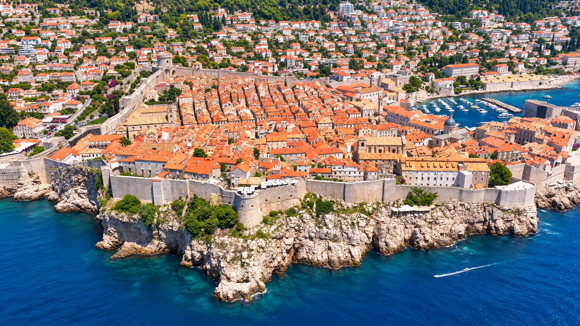 Why was this city built beside rocky cliffs?