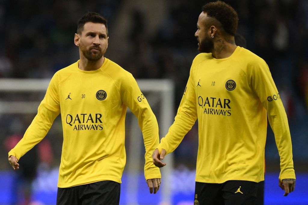 🥹 Neymar bids Messi farewell: Thanks for making me love football even more