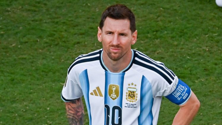 Playing for Argentina is the most beautiful thing: Messi gets emotional ...