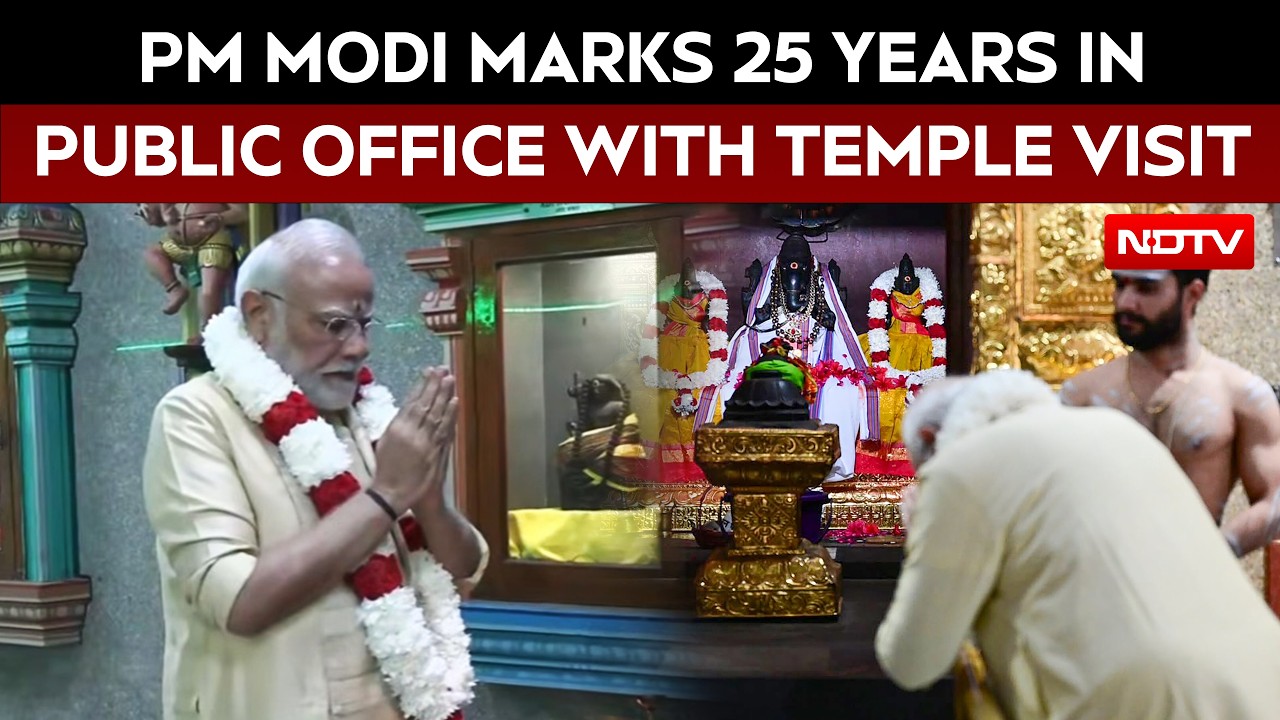 PM Modi offers prayers at Delhi temple as he completes 25 years in ...