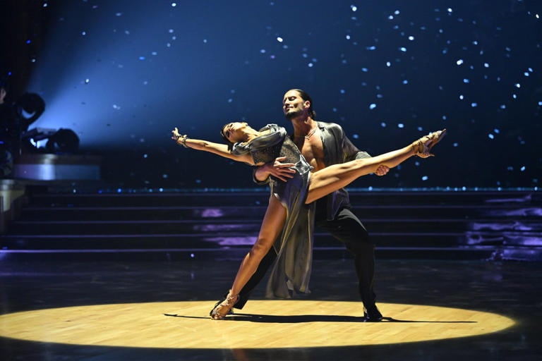 'DWTS' week 4: Maura Higgins' 'Exquisite' waltz earns top score on ...