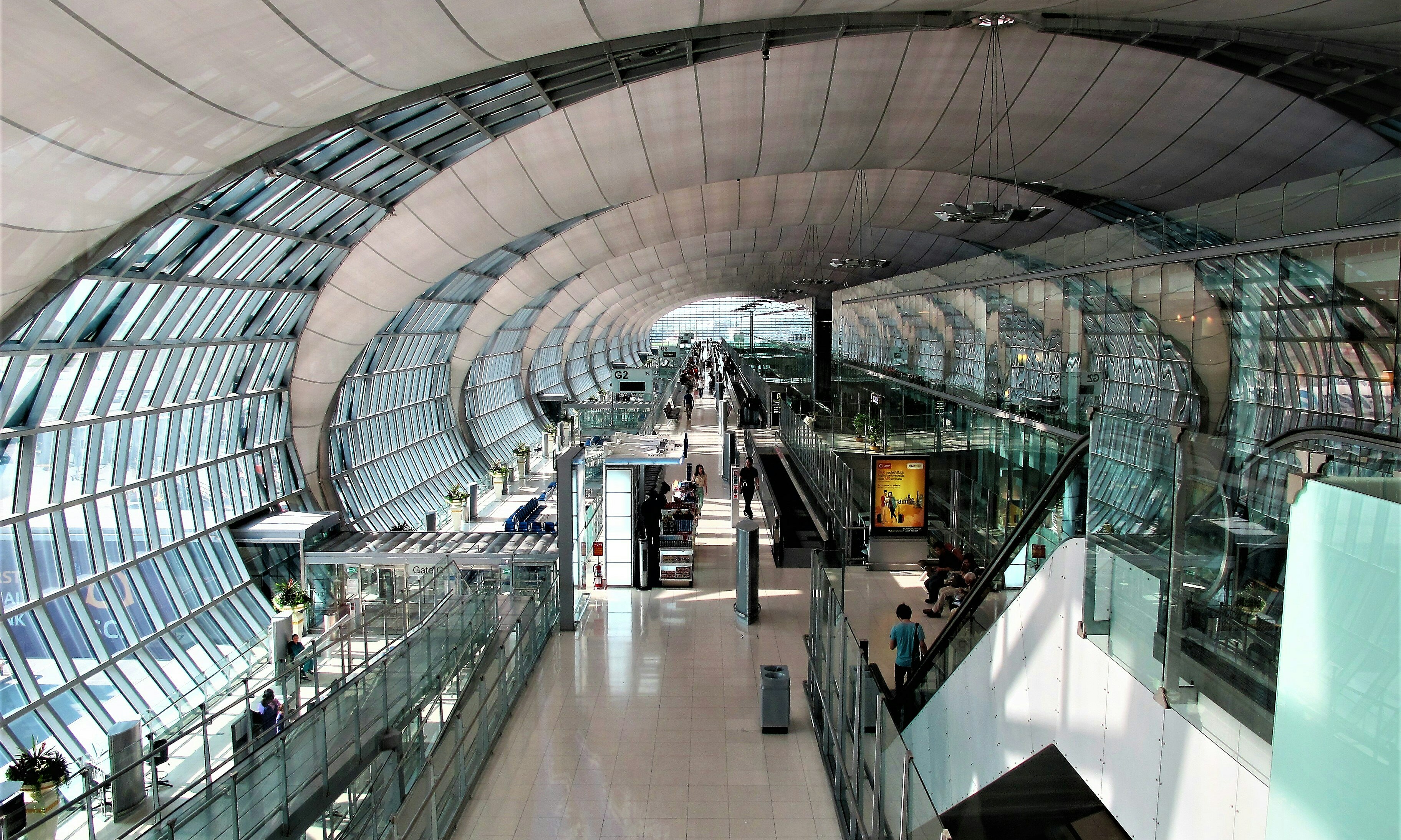 Foreigners arrested at Bangkok airport with $1.6M in cash hidden in luggage