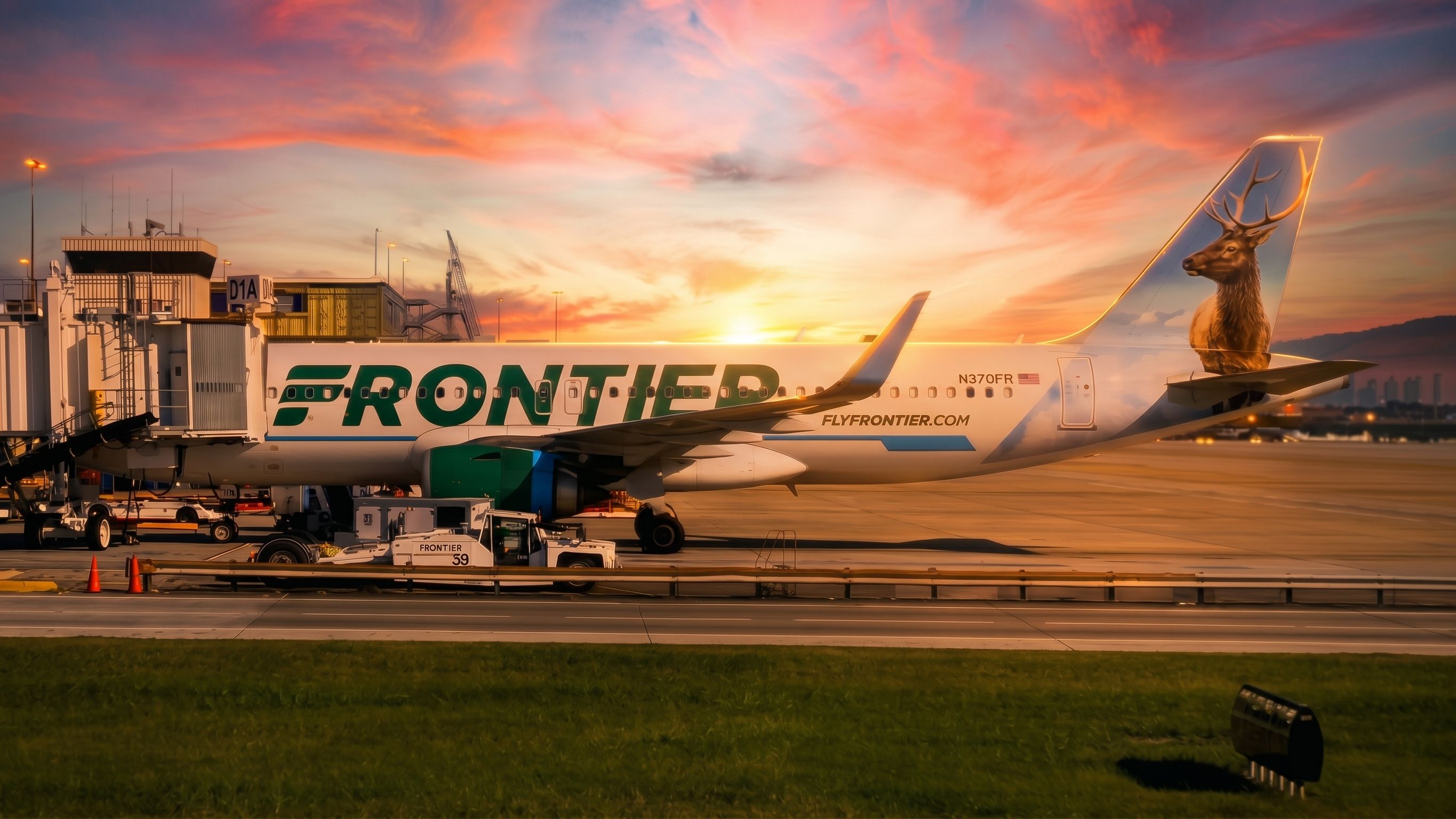 Frontier Airlines removes all passengers as police board aircraft at ...