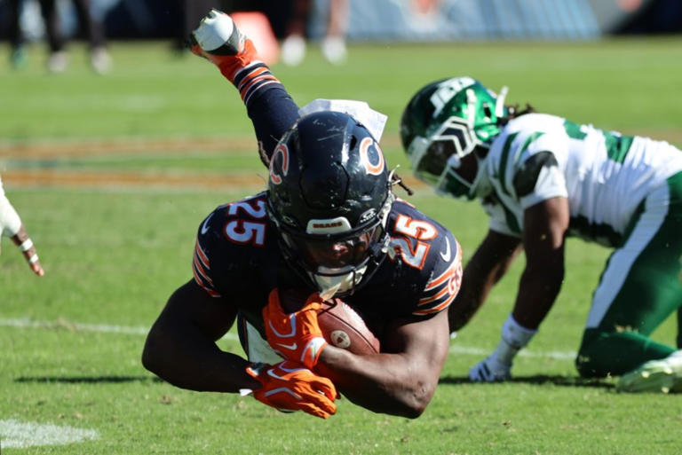 Bears’ Ben Johnson not pressing panic button over Kyle Monangai injury