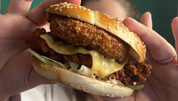 New KFC mozzarella dippers are better than fast food rival who've done ...