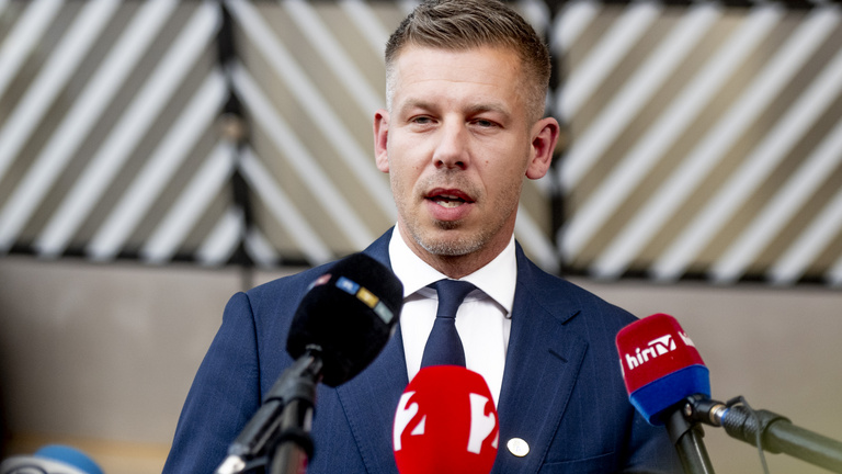 Brüsszel eljárást indított Magyarországgal szemben, Magyar Péteréknek ...