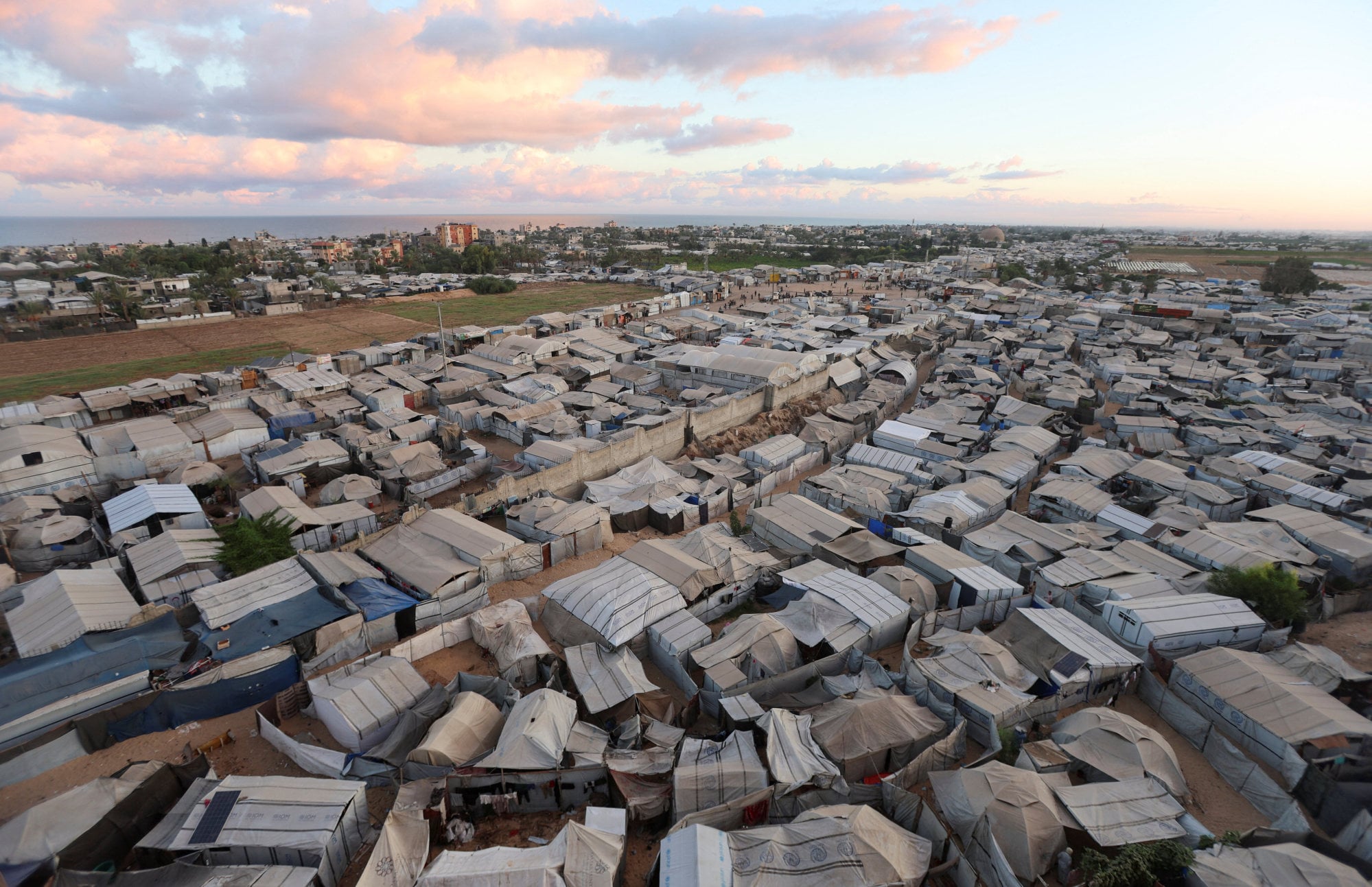 Israel continues demolishing buildings in Gaza a year after ceasefire