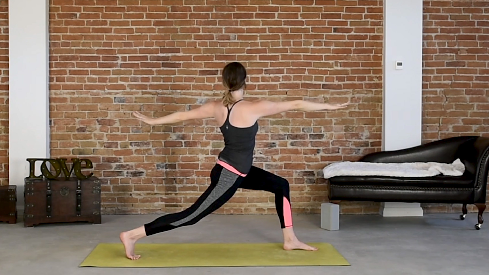 Energizing yoga flow and detox twist practice