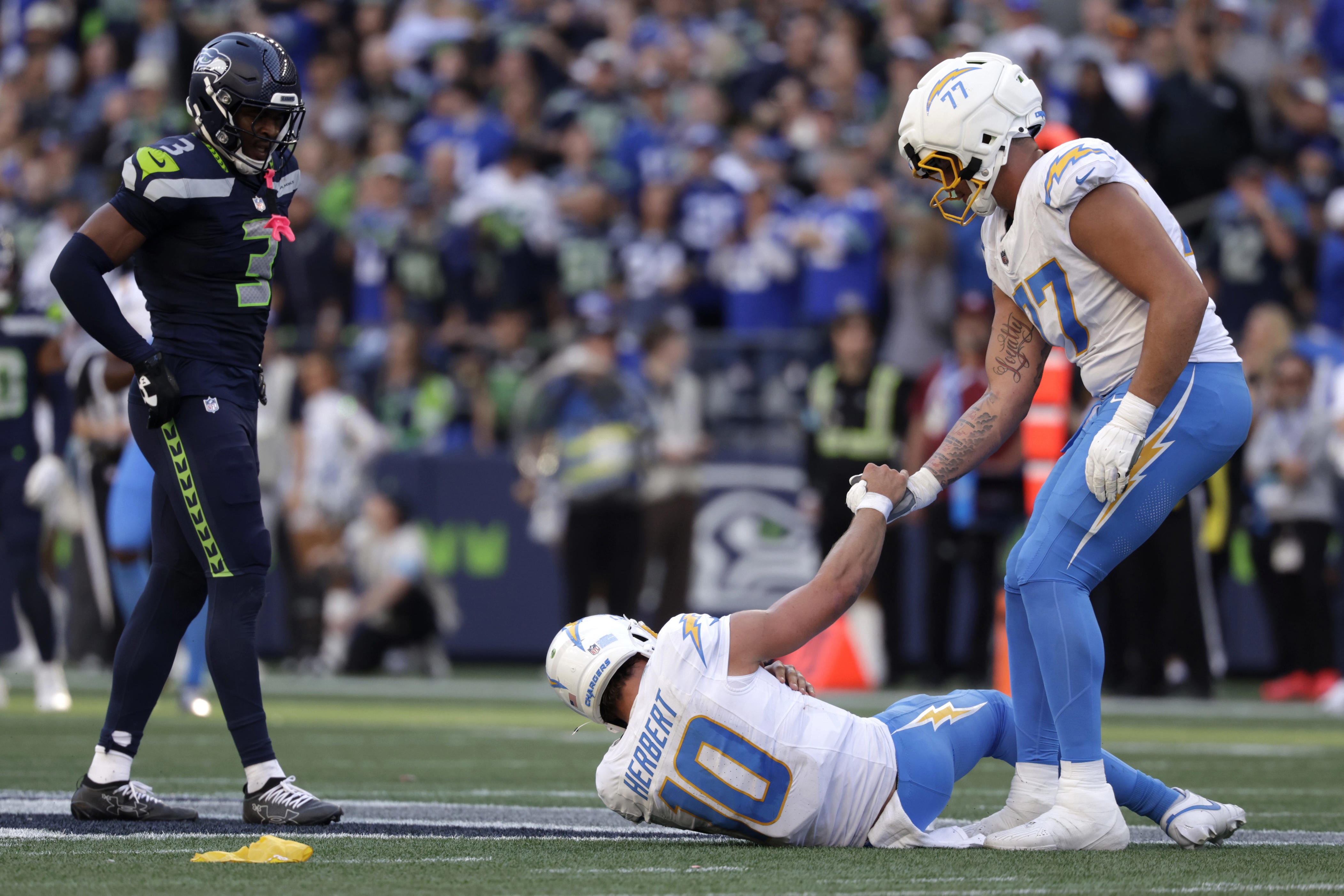 Justin Herbert's implosion, Eagles' failures and the Week 4 gross QB ranks