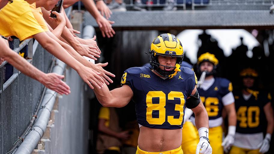Michigan player has to apologize after criticizing coaches in group ...