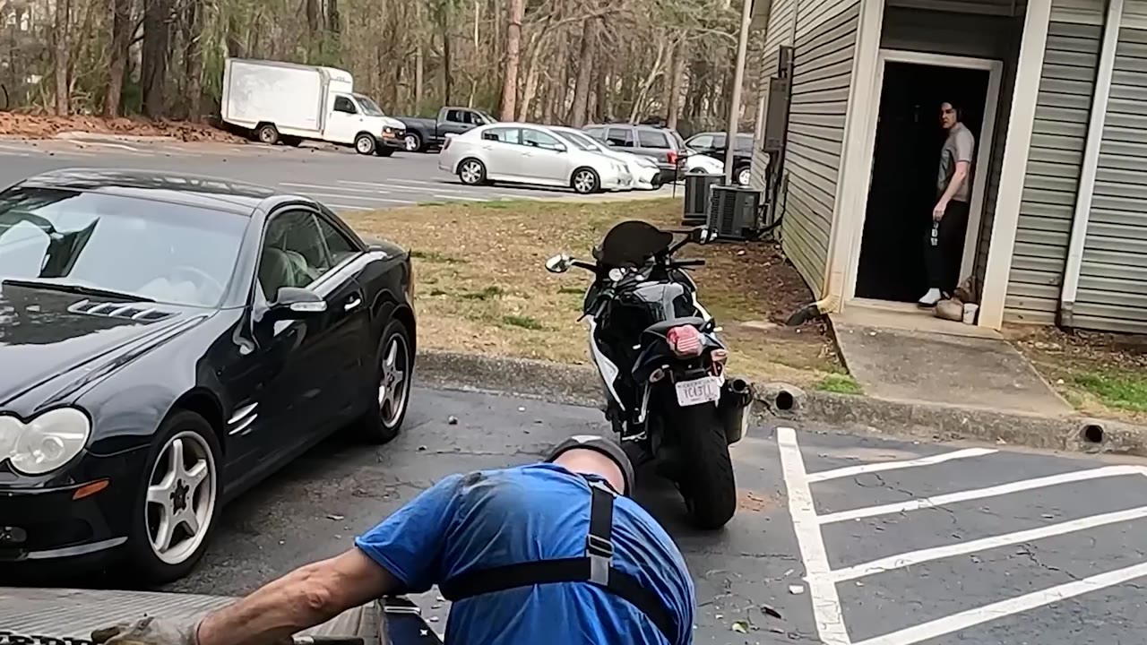 You work for the office? You’re walking your dog - Tow driver ...