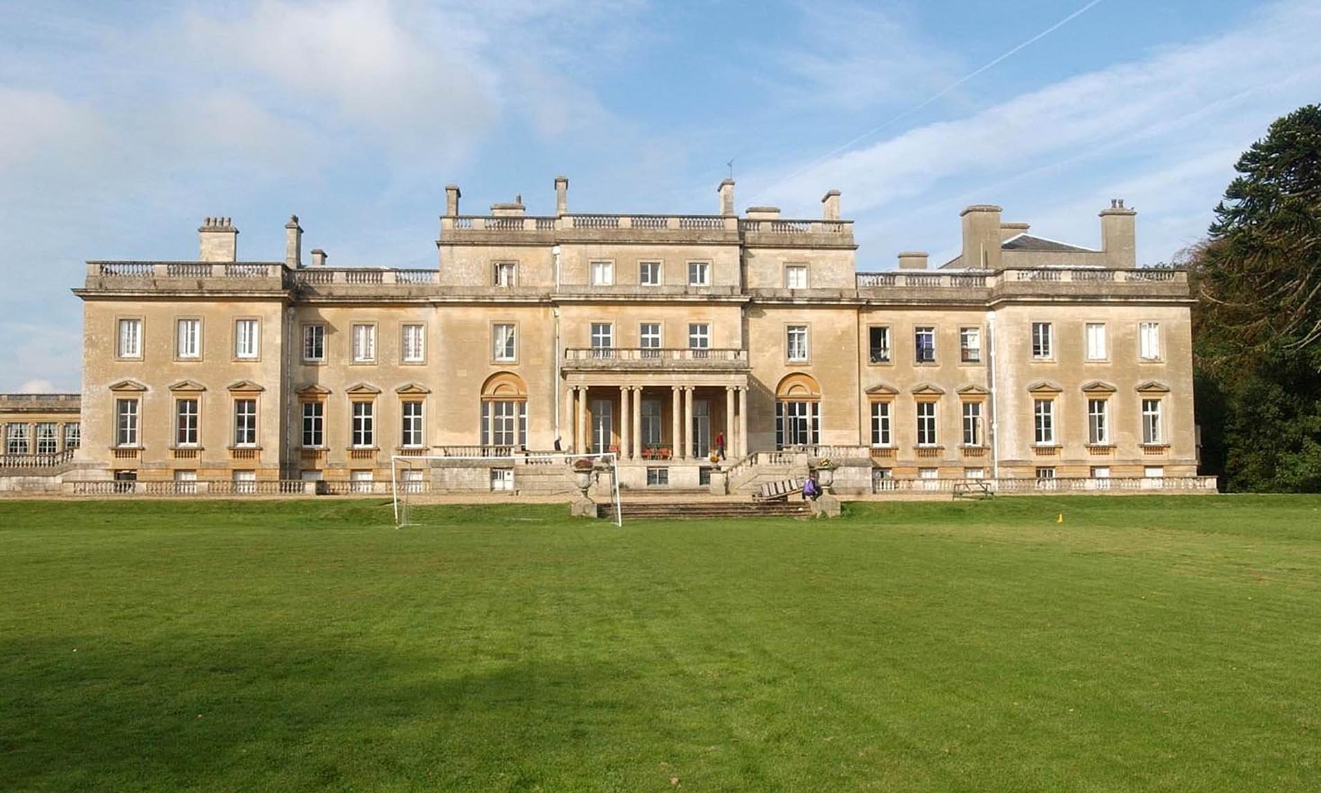 Billionaire wins fight with neighbours to build 40-acre solar farm to ...