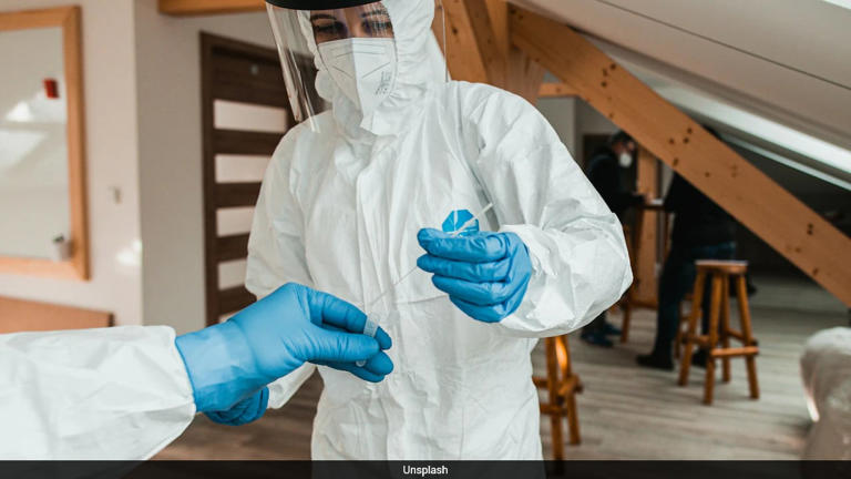 Russia plague fears grow after lab worker dies, but experts urge caution