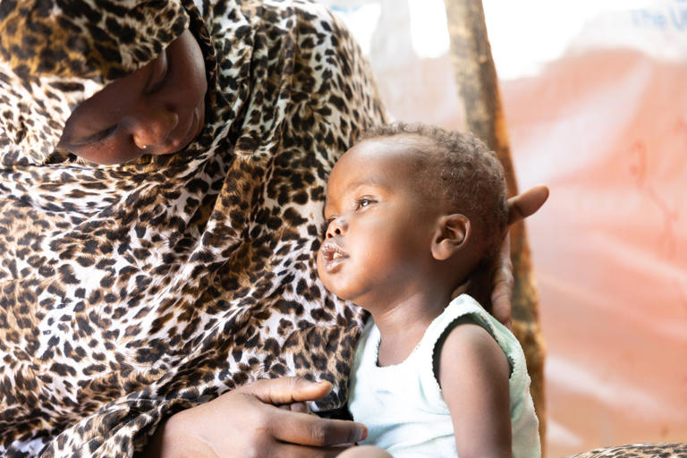Young mothers dig graves for their children in Chad’s refugee camps
