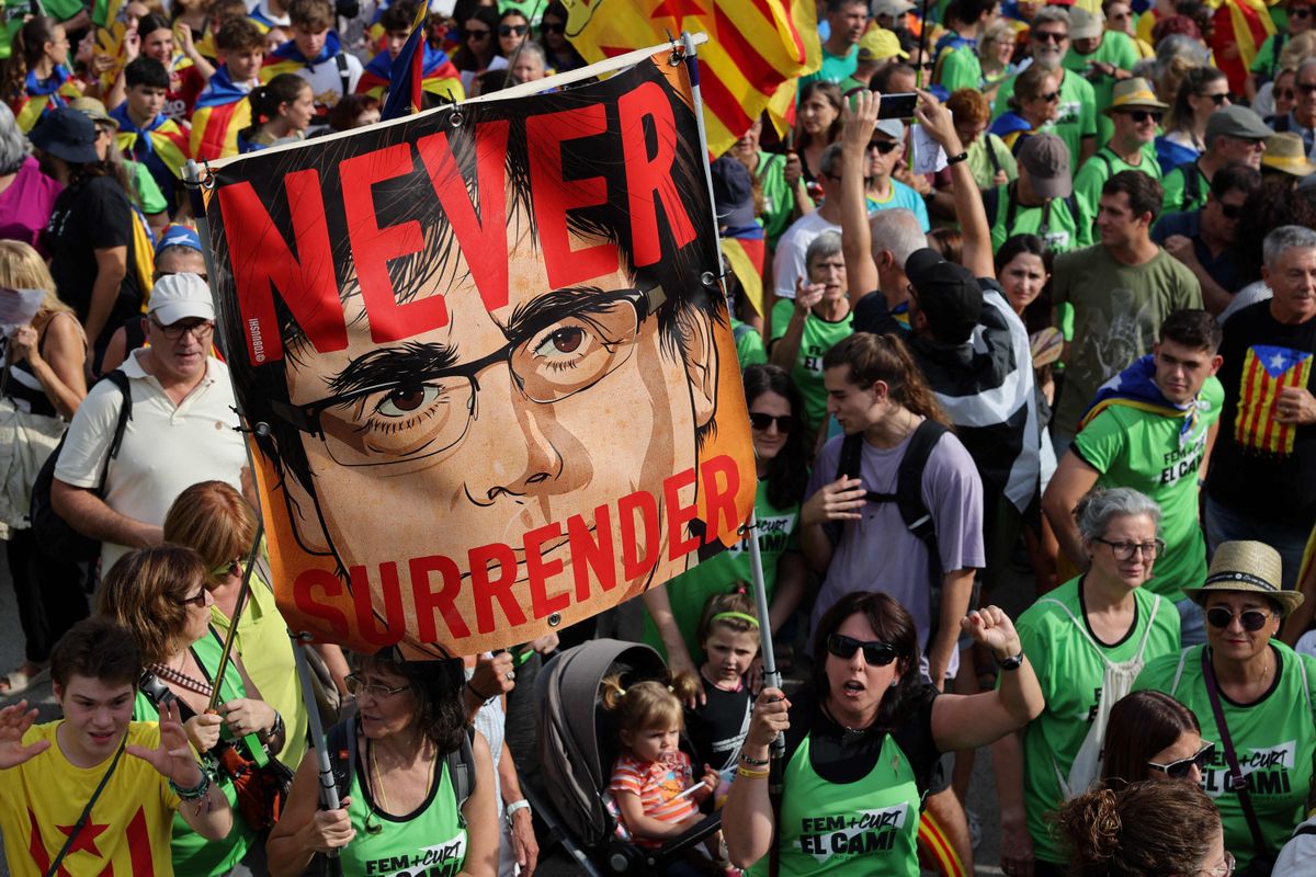Haftbefehl aufgehoben: Separatistenführer Puigdemont vor Rückkehr nach ...