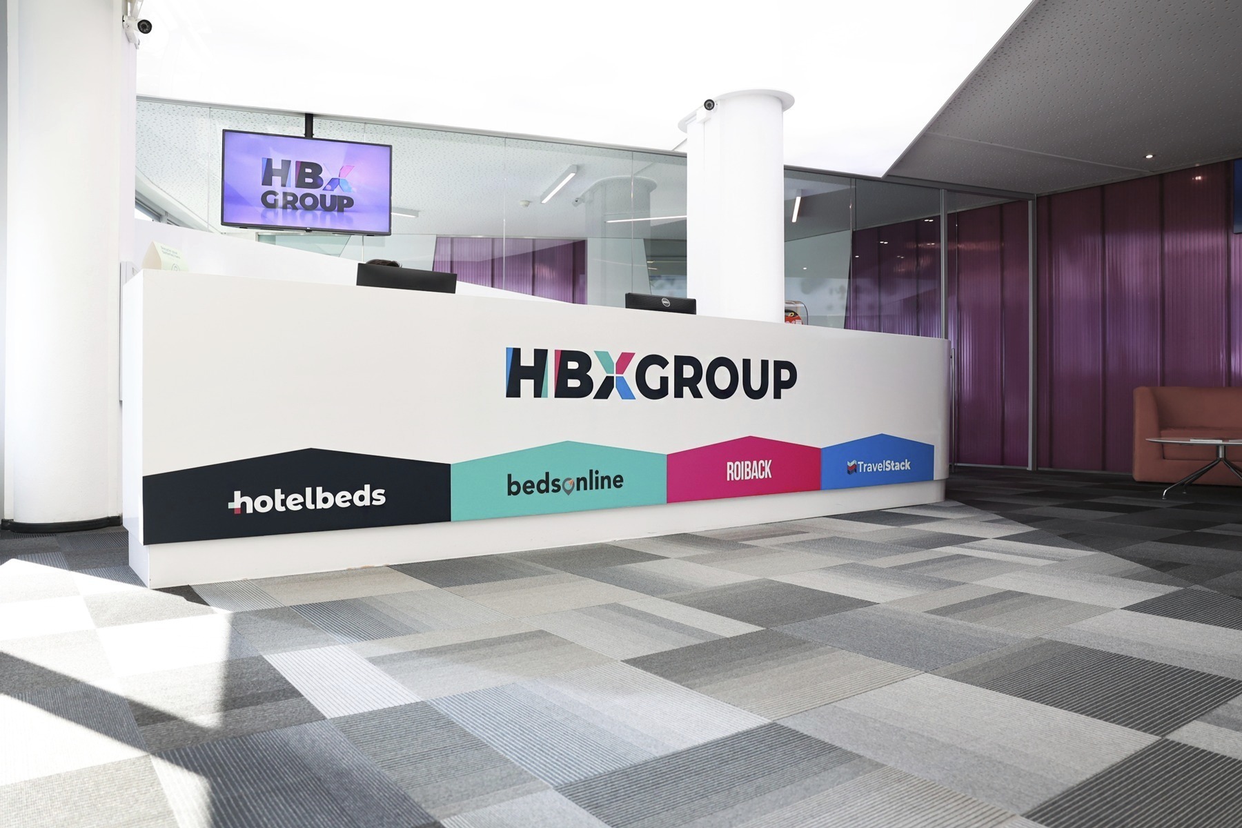 Los bajistas elevan la presión contra HBX