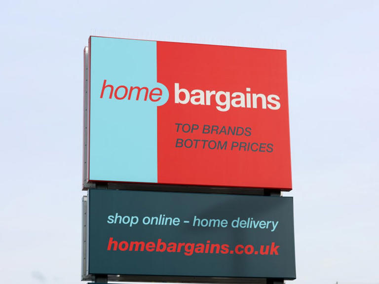 Enjoy cosy day at home with Mrs Hinch's £6 beautiful Home Bargains set