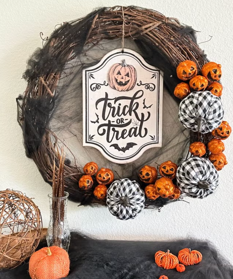 Try these Halloween decor ideas for the coziest little haunted farmhouse