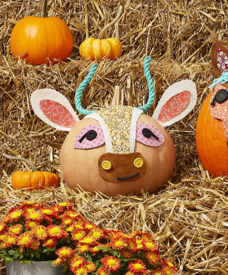 Try these Halloween decor ideas for the coziest little haunted farmhouse