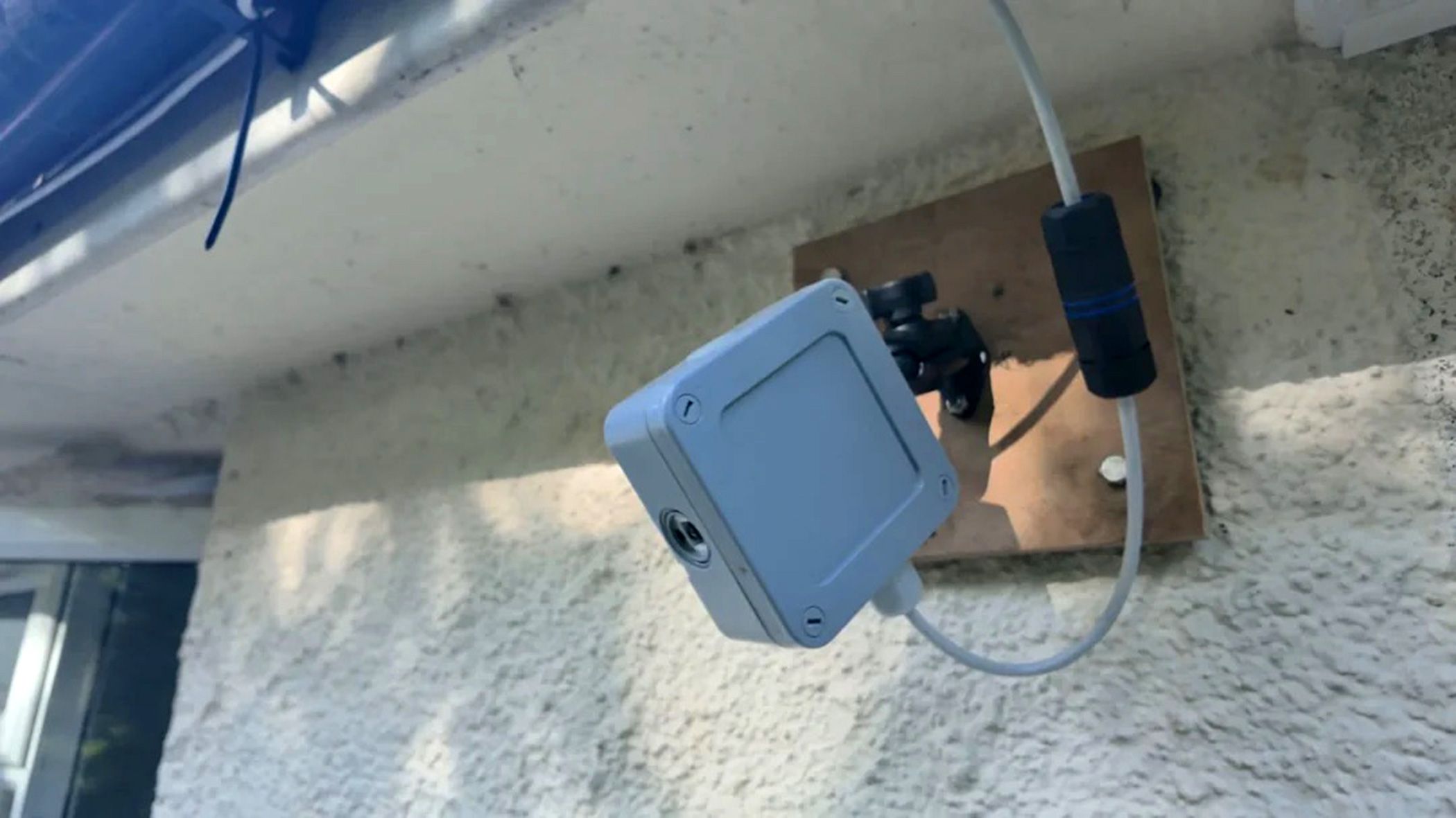 Someone made a backyard timelapse camera with a Raspberry Pi