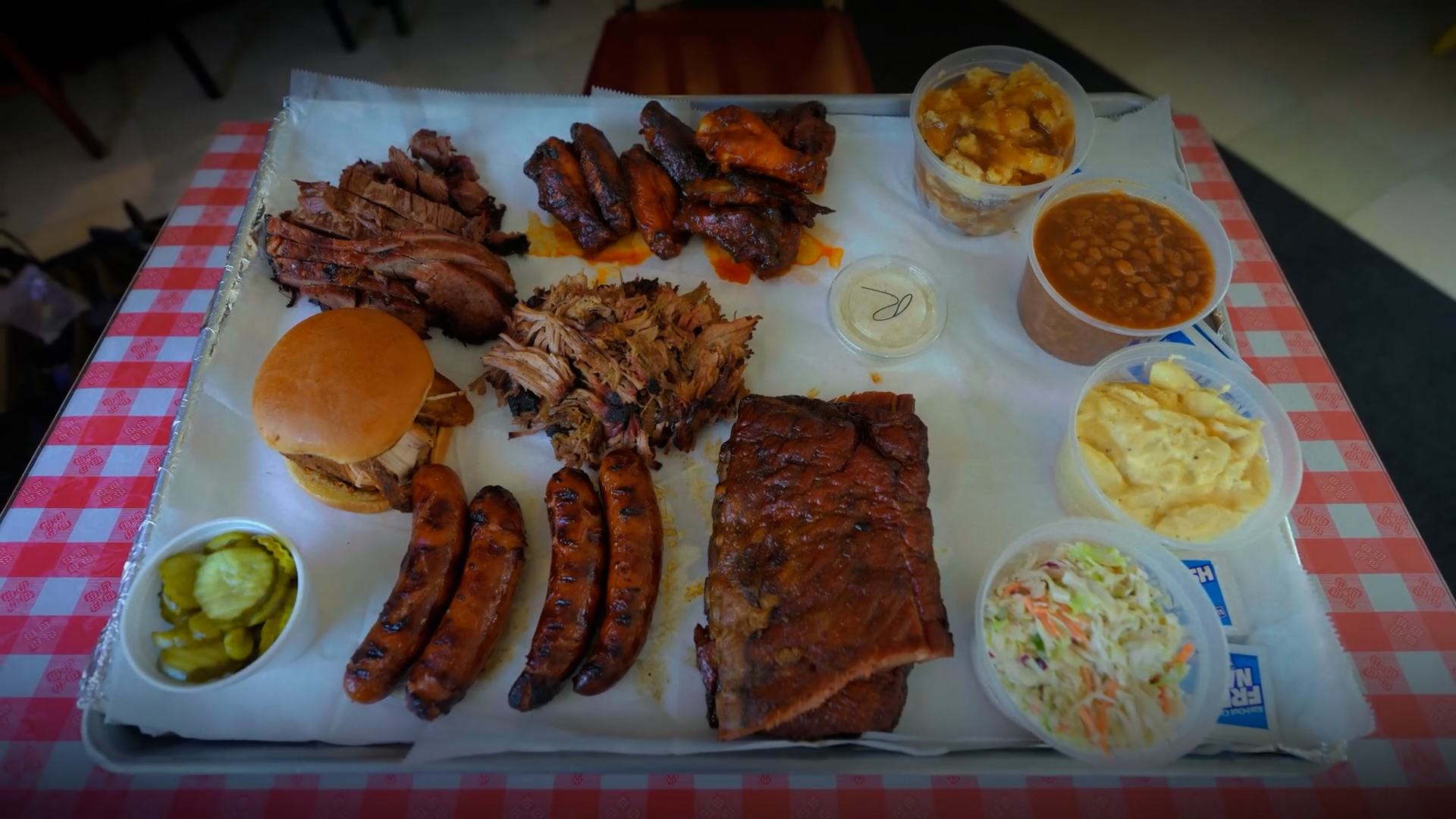 Man attempts massive BBQ challenge loaded with 5 pounds of smoked meat
