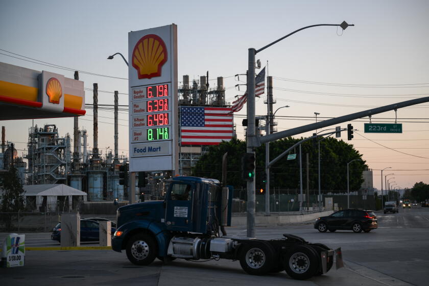 Los Angeles truckers agonize over $8 diesel prices