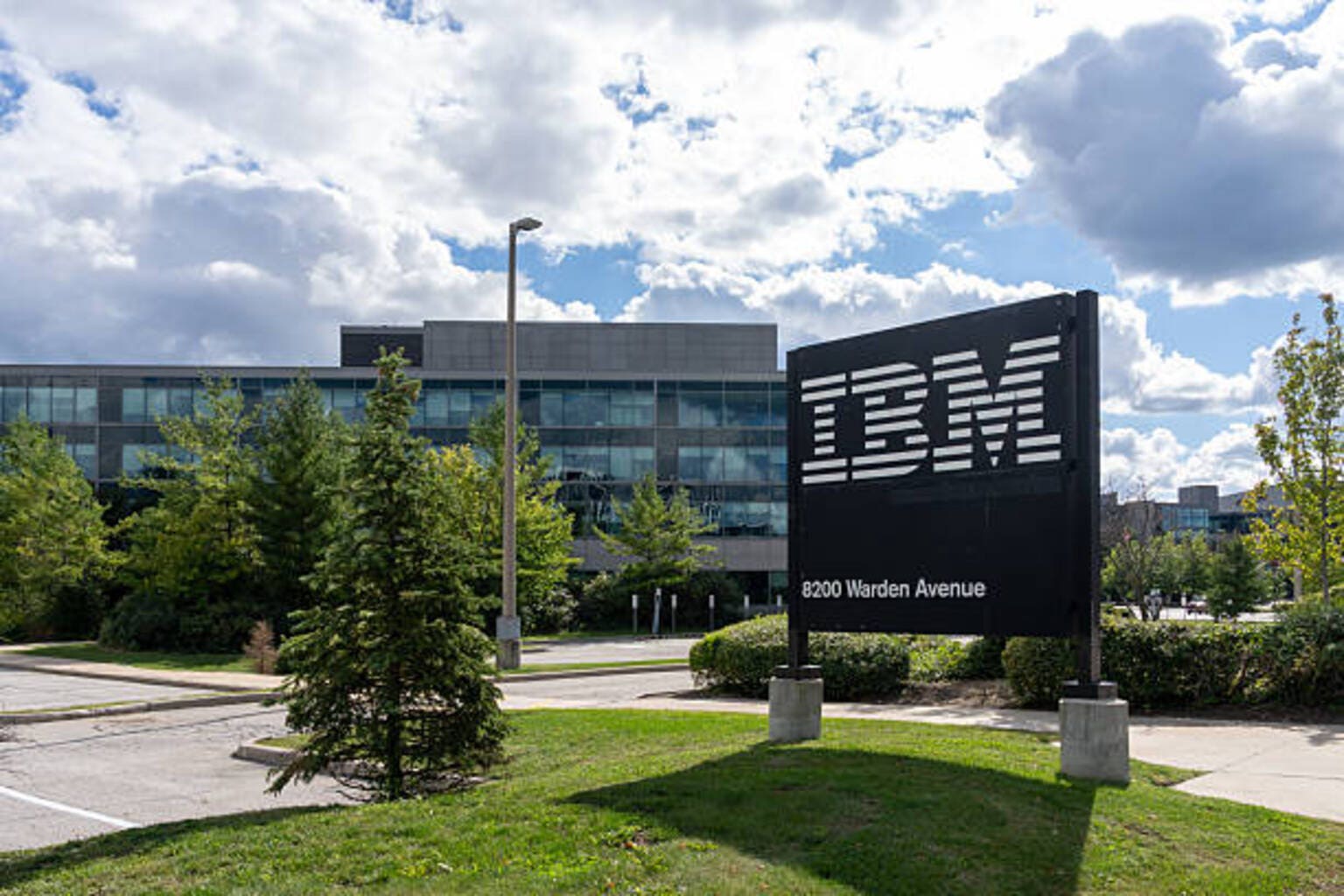 IBM unveils SAP integration offering for midsize business modernization