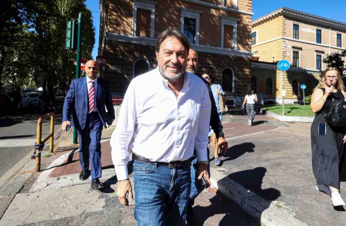 Sigfrido Ranucci, la Rai sospende il cronista per 10 giorni: le ...