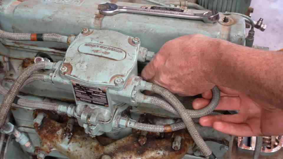 First start and performance test of a rare military engine