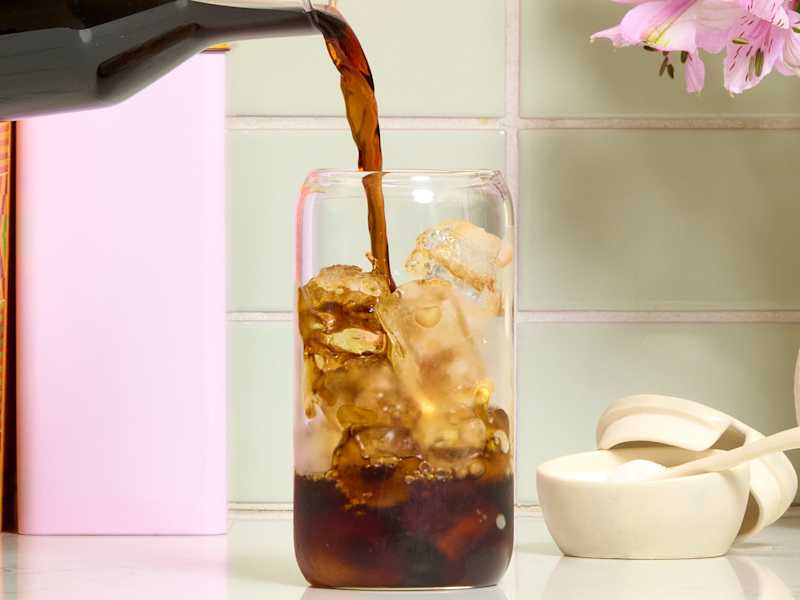 Amazon shoppers bought over 5,000 of this mason jar coffee maker last ...