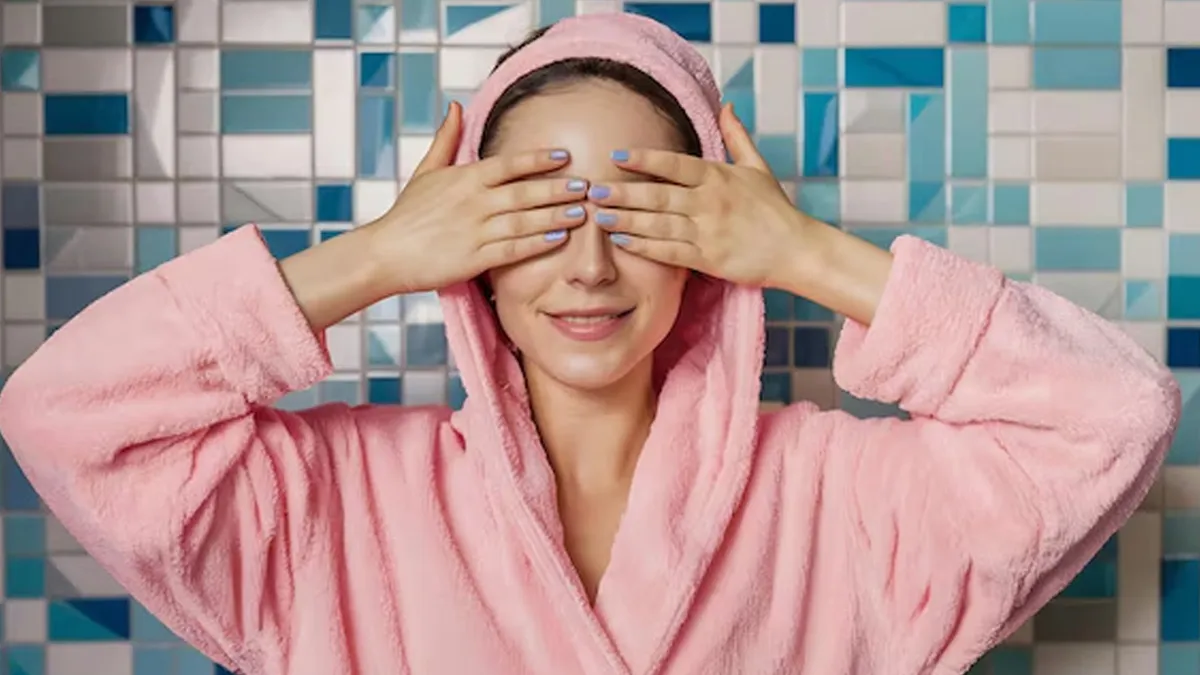 Eyes red after swimming or showering? Doctors explain what’s irritating ...