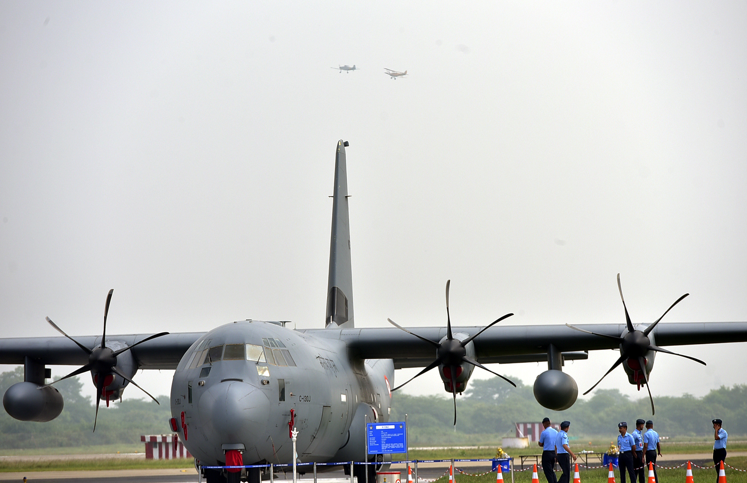 Embraer, Lockheed Martin vie for India's $10.5B military transport ...