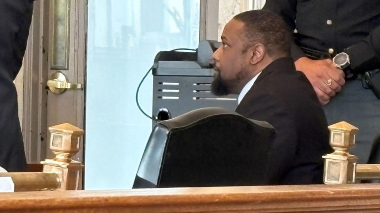 Rodney Hinton Jr. admits running down retired deputy; insanity trial begins