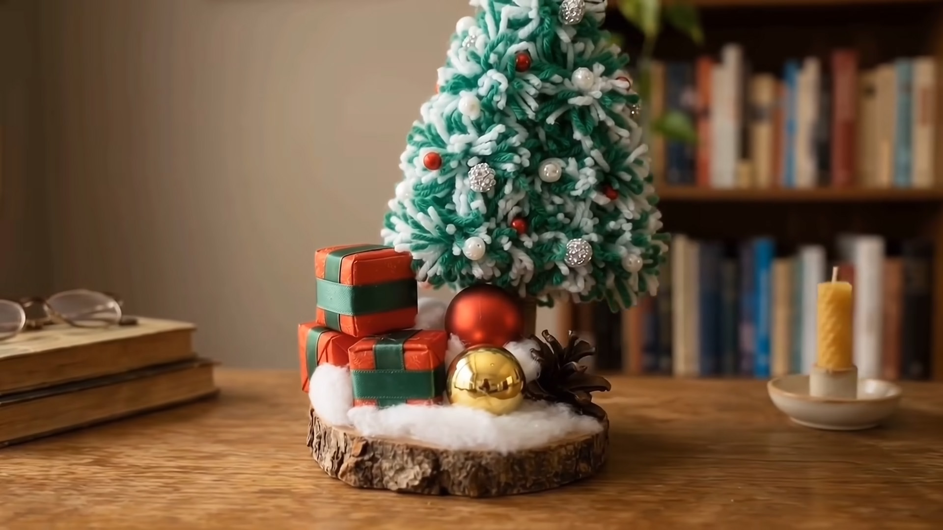 Easy DIY craft project with yarn and paper