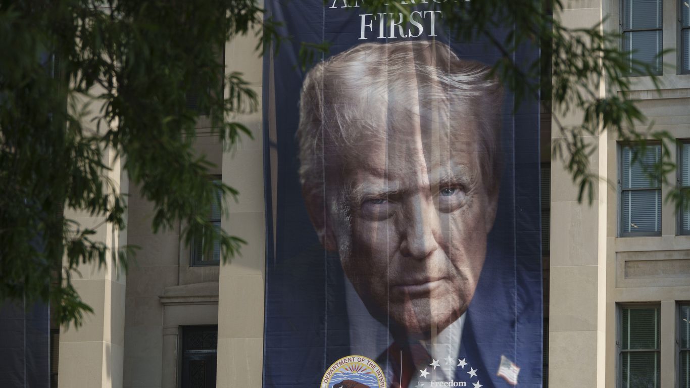 Raskin seeks to preserve Trump's DC propaganda in Smithsonian