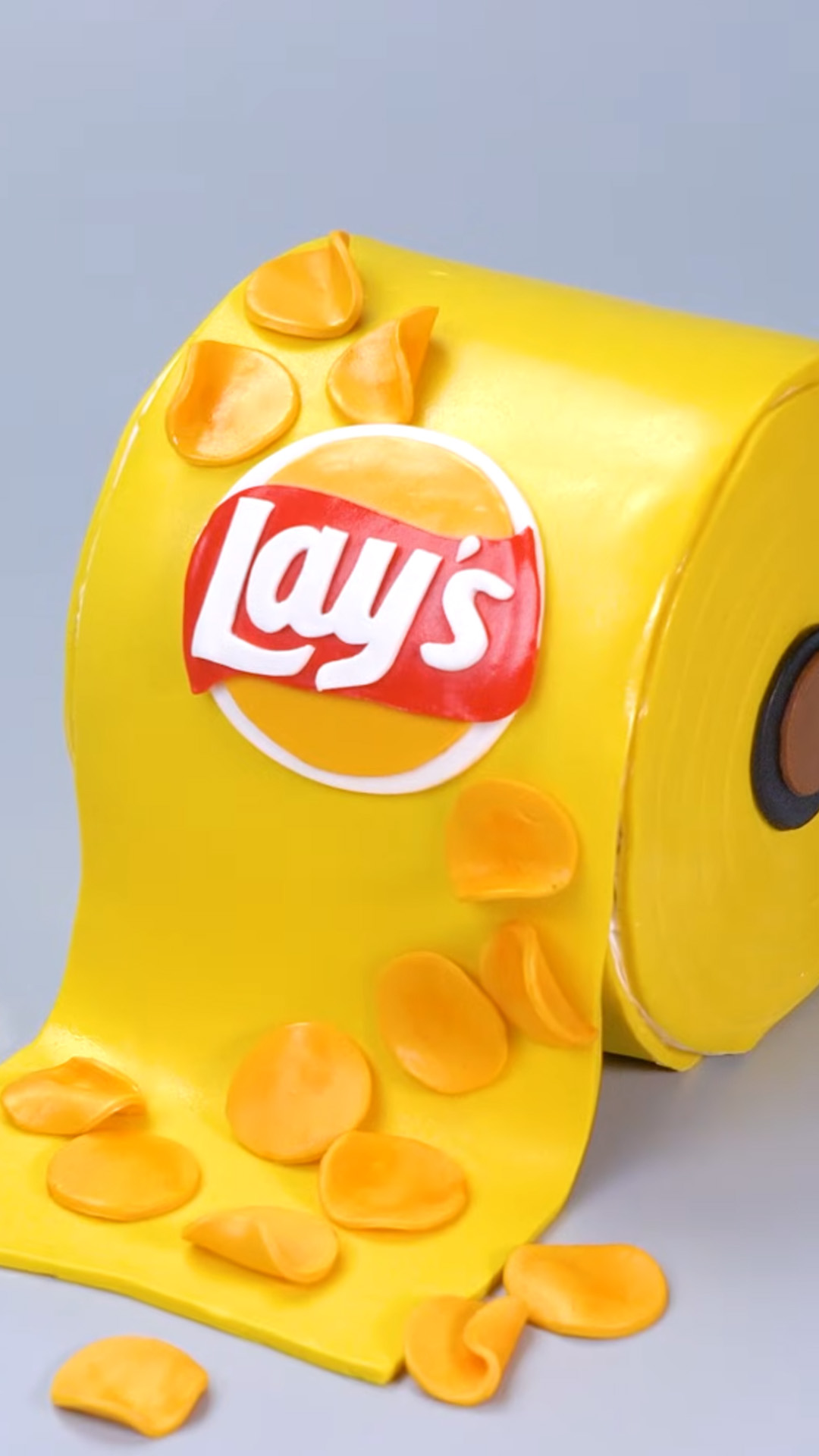 Creative And Realistic Lays 3D Cake Decorating Process