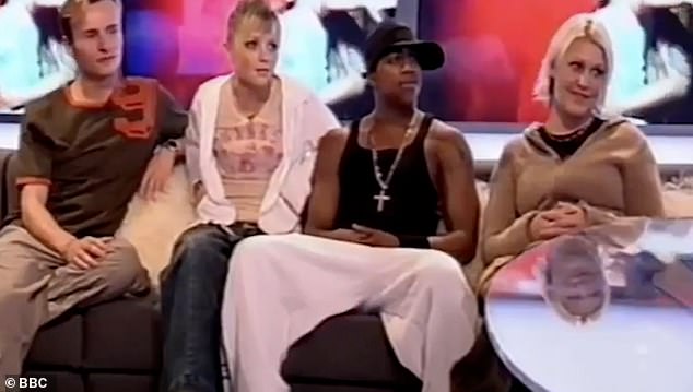 Claudia Winkleman's 'traitorous' interview with S Club 7 is shared by fans
