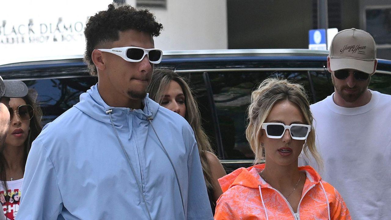 Court permits Patrick Mahomes' father to watch son's NFL games at home ...