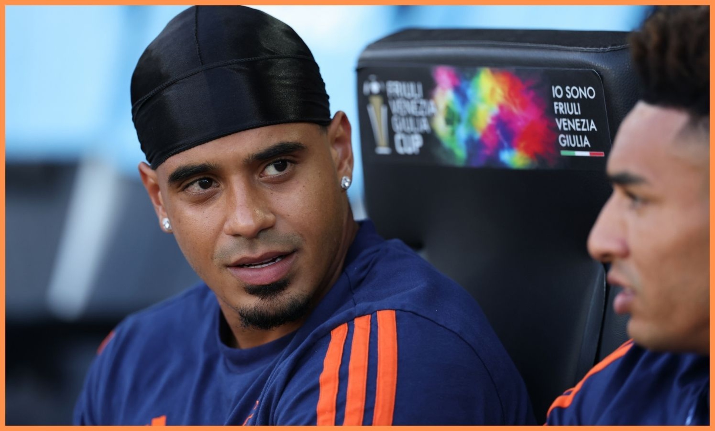 Manchester United target monster Premier League centre back for ...